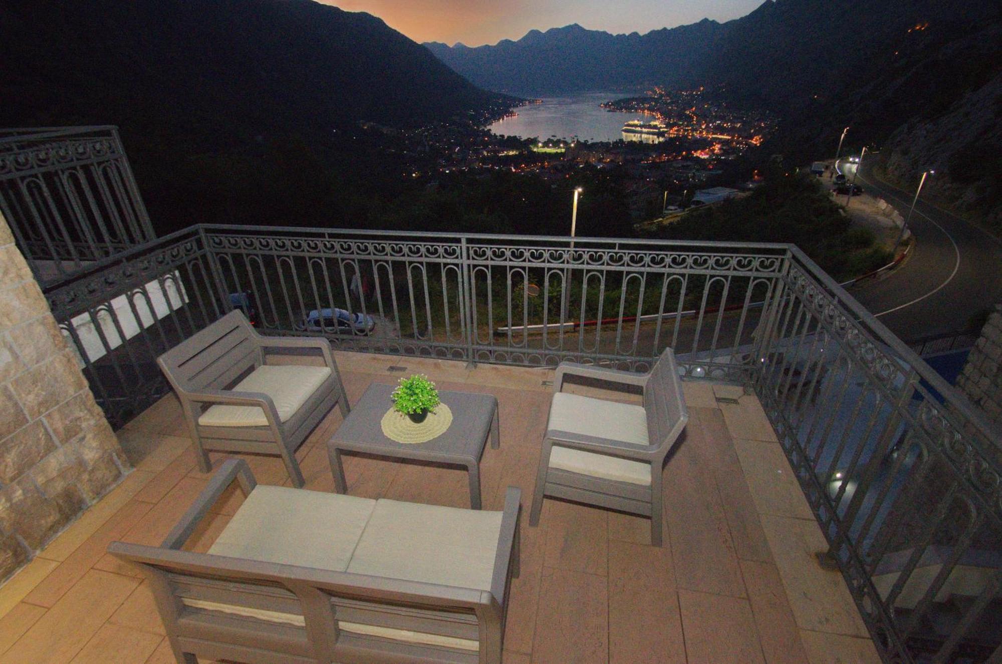Boka Devine Residence Kotor Habitación foto